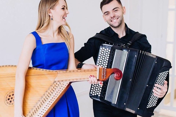 facebook.com/pg/BandBproject