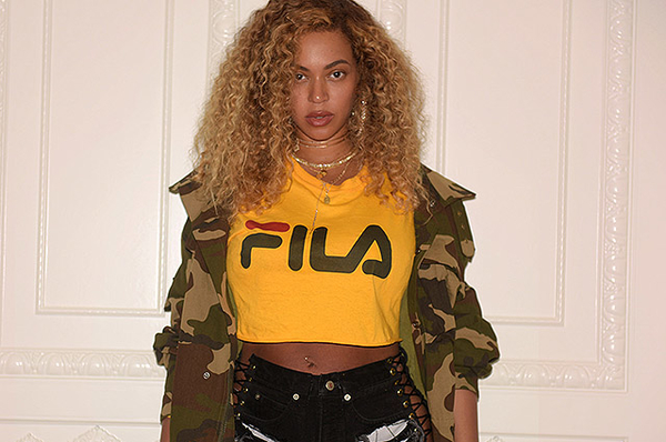 Бейонсе показала фигуру через два месяца после родов