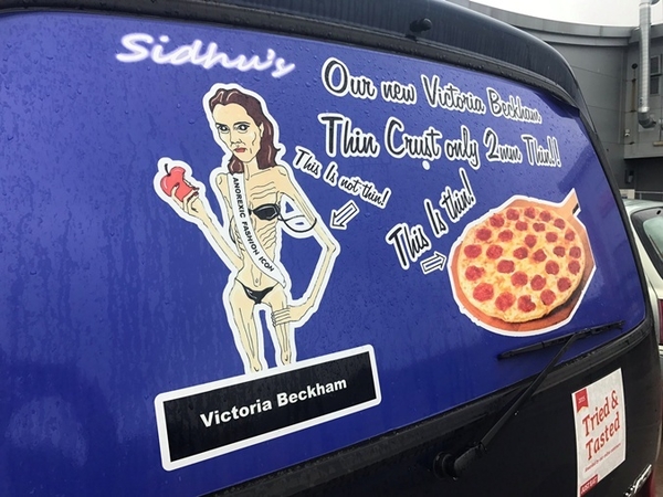 Виктория Бекхэм подает в суд на создателя скандальной рекламы