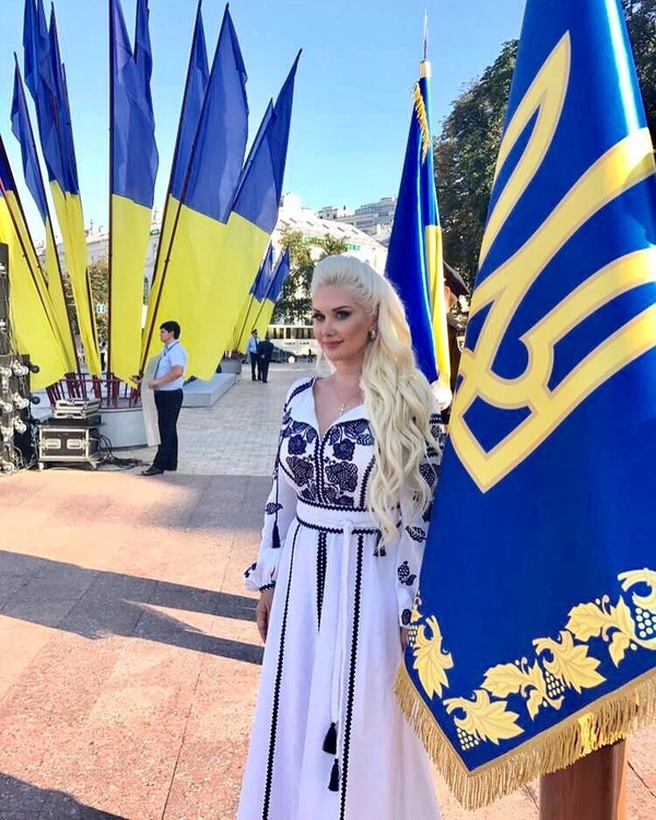 Чем живут украинские звезды в Instagram: Екатерина Бужинская