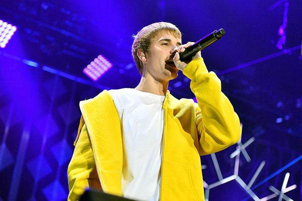 Джастин Бибер создал коллекцию мерча совместно с H&M