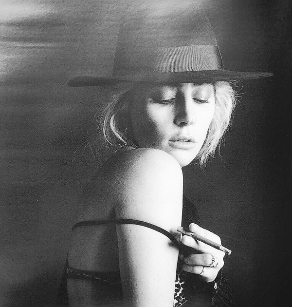 Lady Gaga снялась в провокационной фотосессии