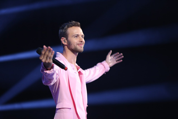 Макс Барских станет подарком для героя шоу Сюрприз, сюрприз!