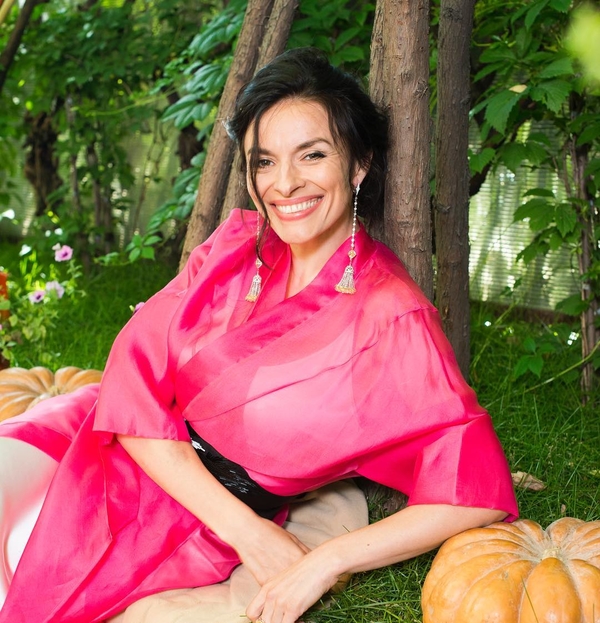 Сын Надежды Мейхер рассказал, как ладит с сестрами