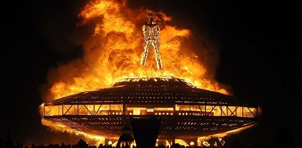 На фестивале Burning Man в США заживо сгорел мужчина
