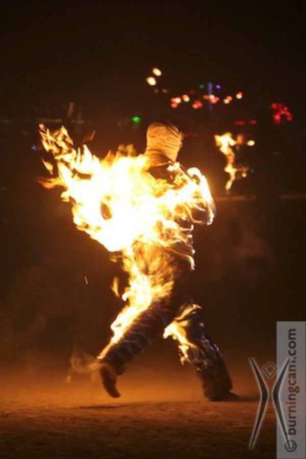На фестивале Burning Man в США заживо сгорел мужчина