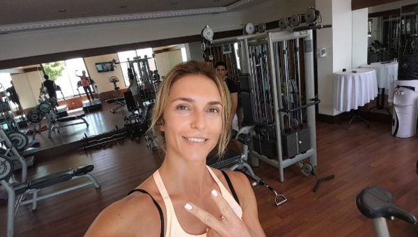 Зважені та щасливі 7: упражнение для бедер от Марины Узелковой