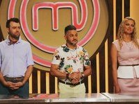 МастерШеф 7 сезон шестой выпуск: первая битва черных и первый вылетевший