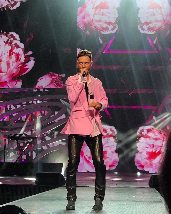 Новая волна 2017: Макс Барских выступил на закрытии конкурса