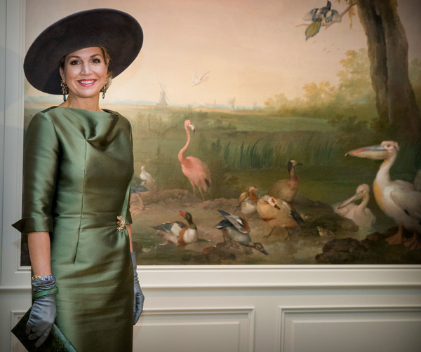 Королева Максима продемонстрировала публике изящный образ