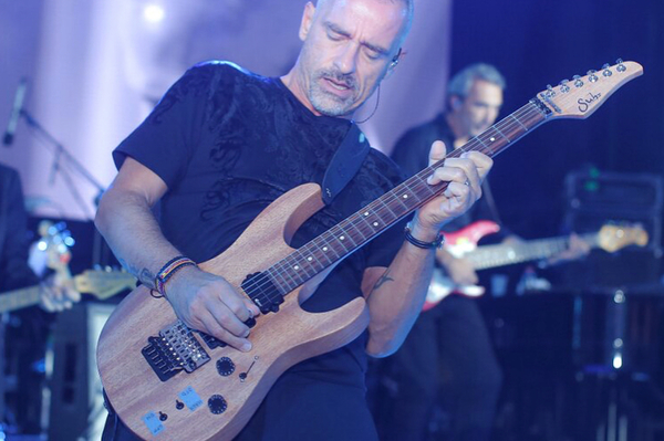 instagram.com/explore/tags/karenlilitwedding