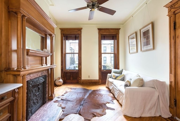 Дома звезд: Барак Обама, Мила Кунис и Эштон Катчер