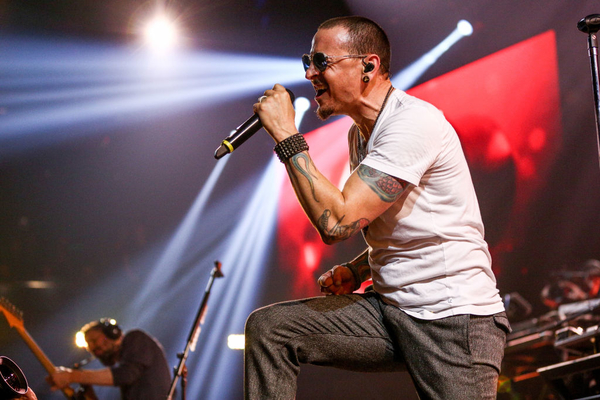 Группа Linkin Park выпустила клип в память о Честере Беннигтоне