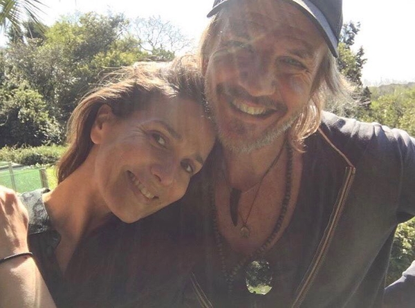 Снова вместе: звезды сериала Дикий ангел поделились милым фото