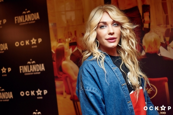 Монро и Вика из НЕАНГЕЛОВ посетили премьеру фильма Квадрат