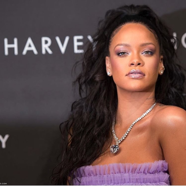 Рианна восхитила поклонников воздушным платьем