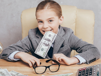 Дети и финансы: как научить ребенка разумно тратить деньги