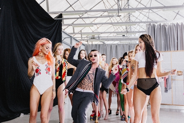 Ух ты какой: Quest Pistols Show представили новый клип