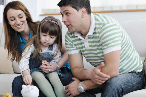 Как научить ребенка ценить деньги: ТОП-5 способов