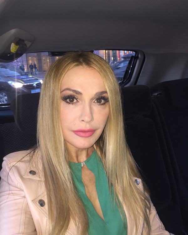 51-летняя Ольга Сумская вызвала восторг снимком без макияжа