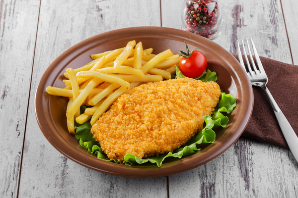 Как приготовить куриный шницель в хрустящей панировке