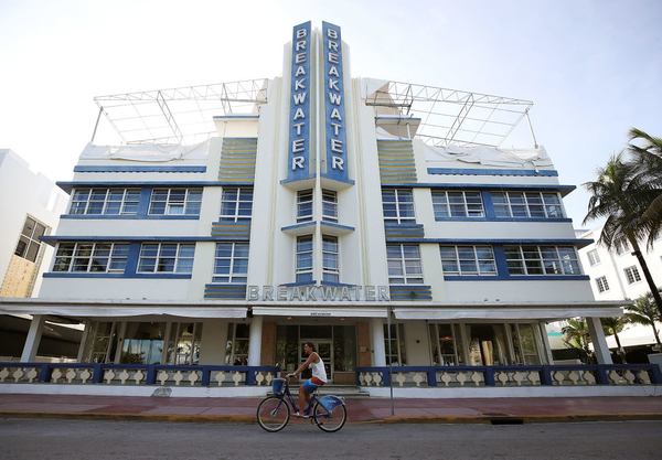 Всемирный день архитектуры: ТОП-3 лучших зданий в стиле ар-деко