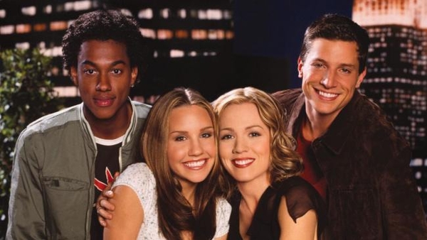 Семейные сериалы: ТОП-3 лучших варианта