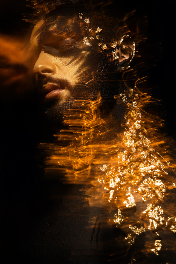 Виталий Козловский снялся в откровенной фотосессии