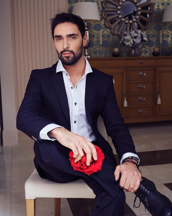 Виталий Козловский снялся в откровенной фотосессии