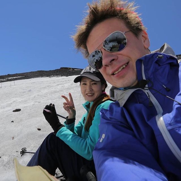 Дмитрий Комаров спас девушку от самоубийства