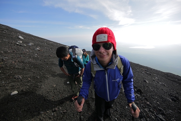 Дмитрий Комаров спас девушку от самоубийства