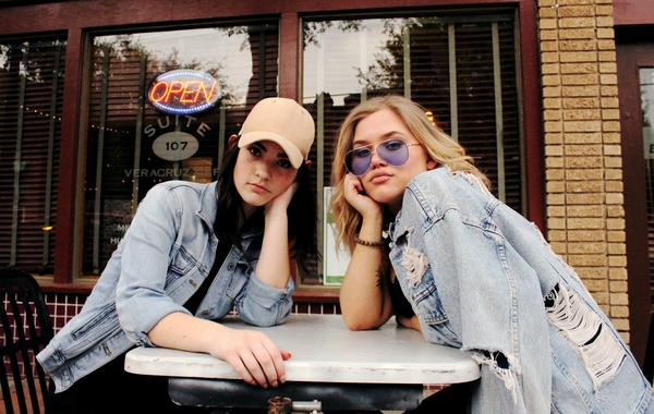 Ученые выяснили, какой процент молодежи испытывает влечение к своему полу