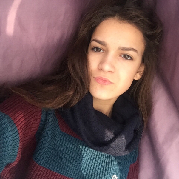 Золотая молодежь: следователь Дмитрий Бут отправил дочь на учебу в Англию