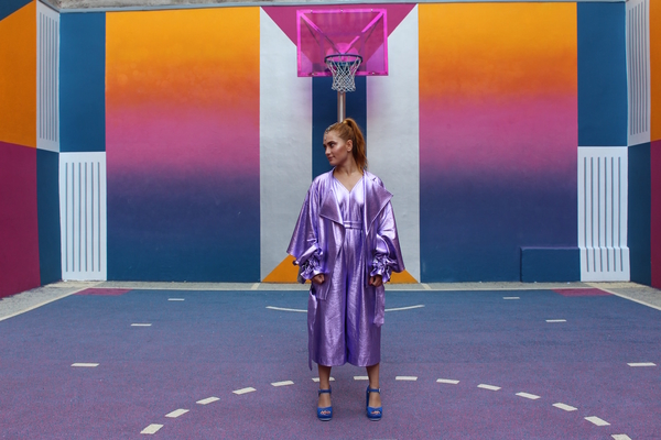 Украинская певица захватила баскетбольную площадку в Париже