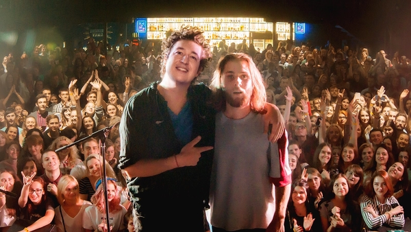 Участник Х-фактора выступил на разогреве у Pianoбой