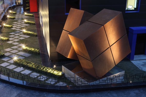 Интерференция: 5 причин посетить выставку Алексея Золотарева