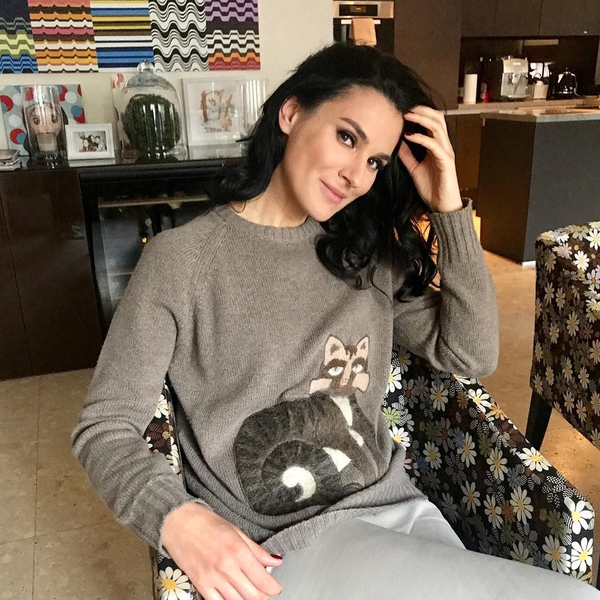 Маша Ефросинина поделилась редким фото