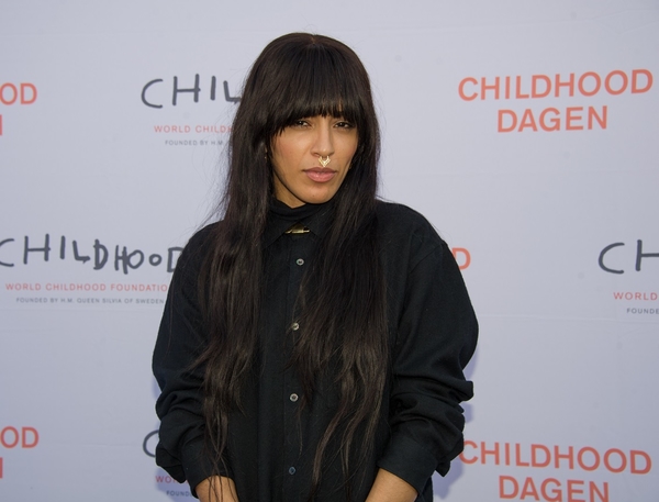 Победительница «Евровидения» сделала экстремальную прическу