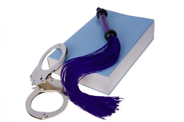 Необычные сексуальные забавы семейных пар: хотите попробовать?