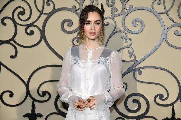 Лили Коллинз кардинально сменила внешность