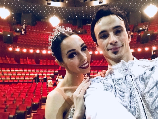 Екатерина Кухар и Александр Стоянов с аншлагом выступили в Амстердаме