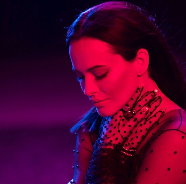 Даша Астафьева презентовала клип "Самое главное"