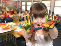 Как подготовить детей к первым шагам во взрослую жизнь: советы психолога