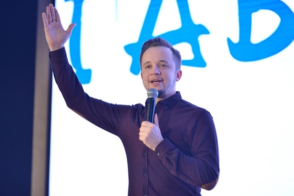 Отдых звезд: Артем Гагарин показал свою семью