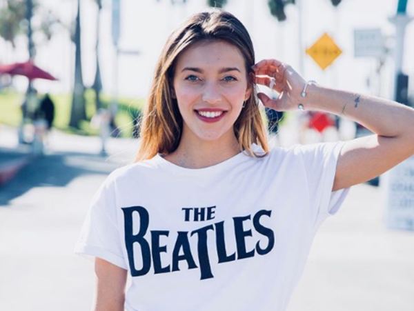 Регина Тодоренко шокировала поклонников новой позой