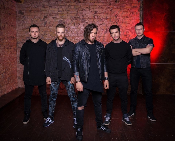 DETACH выступят в сопровождении симфонического оркестра