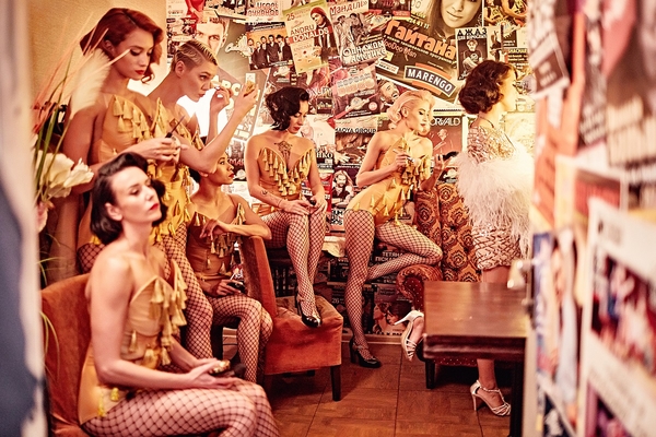 Елена Коляденко предложила украинским артистам сменить профессию