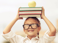 Чем заняться с ребенком в плохую погоду: интересные идеи