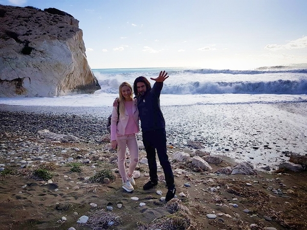 Натали Дилайс и Евгений Фешак побывали возле скал Афродиты