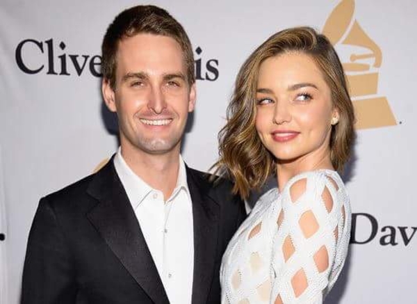 Миранда Керр рассказала, как познакомилась с миллиардером Эваном Шпигелем